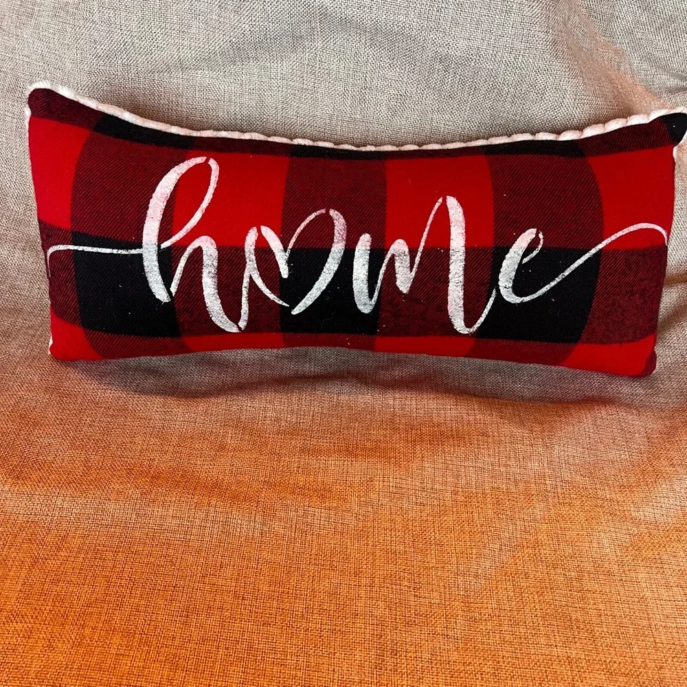 Black & Red Plaid Soft Chenille Christmas Pillow Home 17x 9